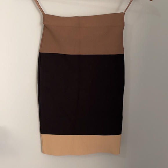 BCGBMAXAZRIA bodycon skirt - Picture 4 of 5